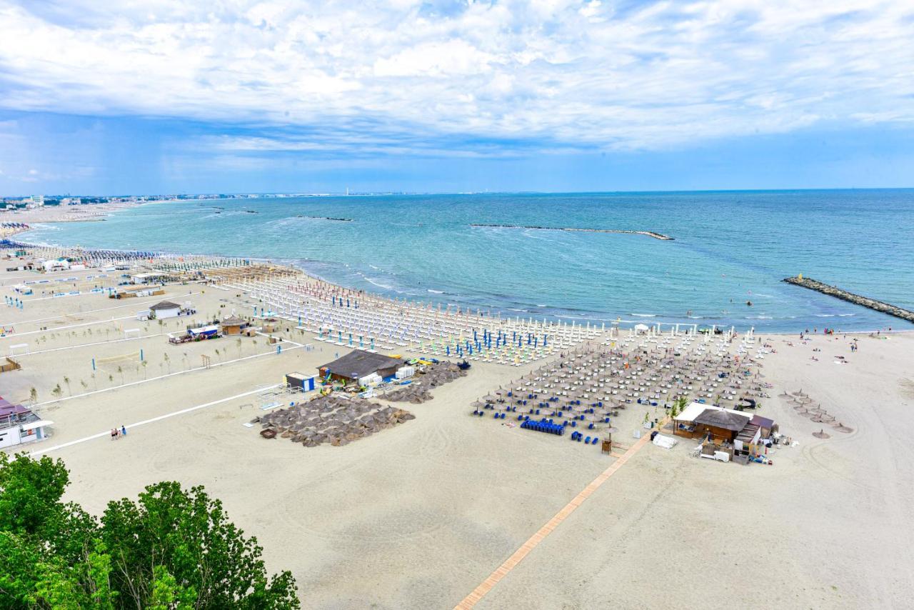 Hotel Parc Mamaia Exterior foto